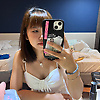 laura_35511