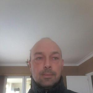 51+