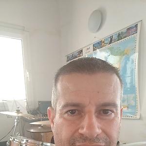 51+