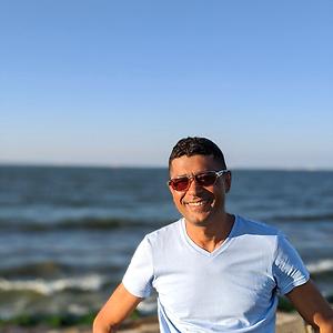 51+