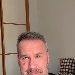 51+