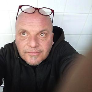 51+