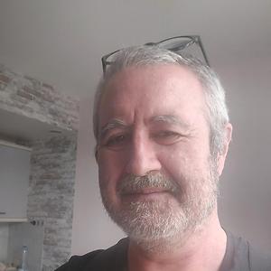 51+