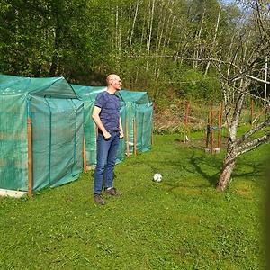 51+