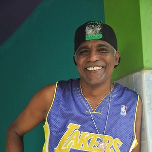 51+
