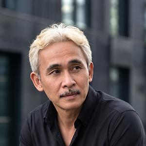 51+