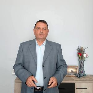 51+