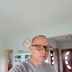 51+
