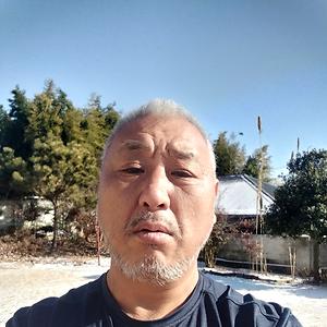 51+