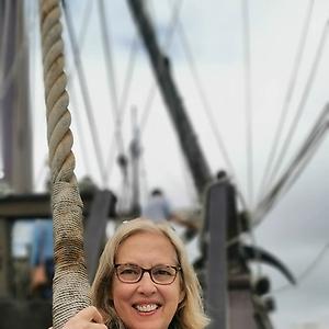 51+