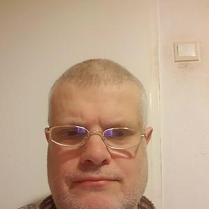 51+