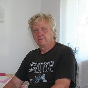 51+