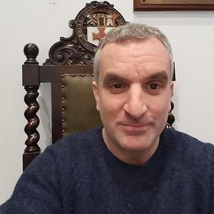 51+