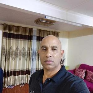 51+