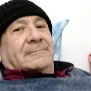 51+