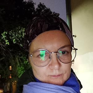 51+
