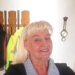 51+
