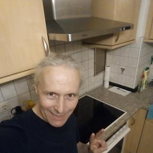 51+
