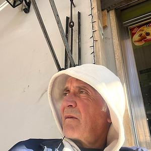 51+