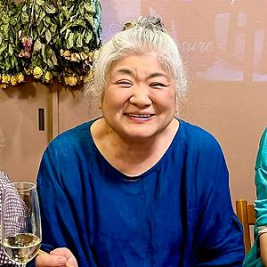 51+