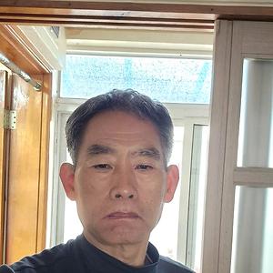 51+