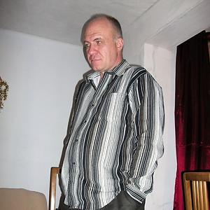 51+