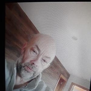 51+