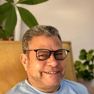 51+