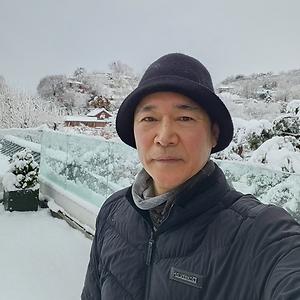 51+
