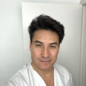 51+