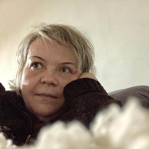 51+