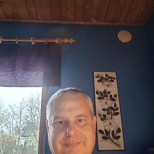 51+