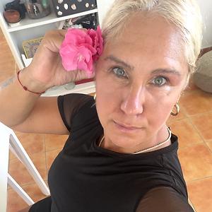 51+